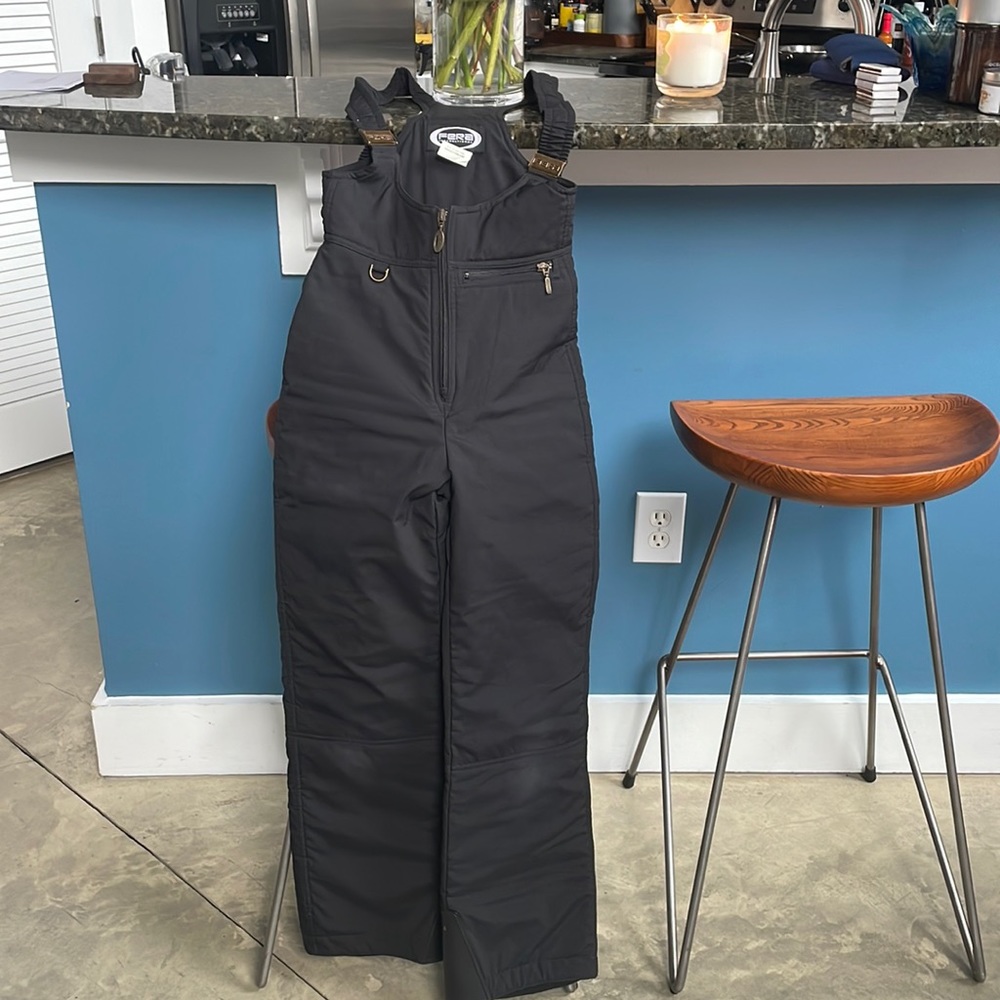 Fera International Black Ski Bib, Ladies Size 4R